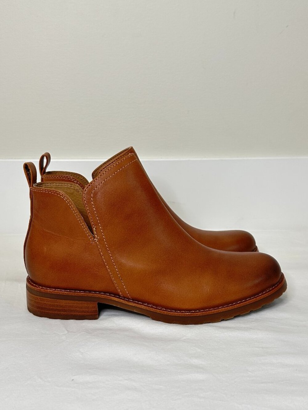 Softt Beatrice Leather Ankle Boots Tan Brown Women's Size 7.5